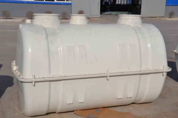 SMC模壓玻璃鋼化糞池在設(shè)計(jì)和運(yùn)輸時(shí)的注意要點(diǎn)有哪些 SMC模壓玻璃鋼化糞池在設(shè)計(jì)和運(yùn)輸時(shí)的注意要點(diǎn)有哪些