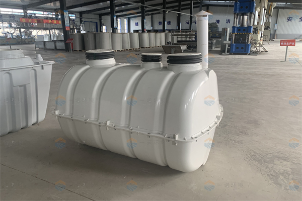 清理玻璃鋼化糞池時為什么要通風？