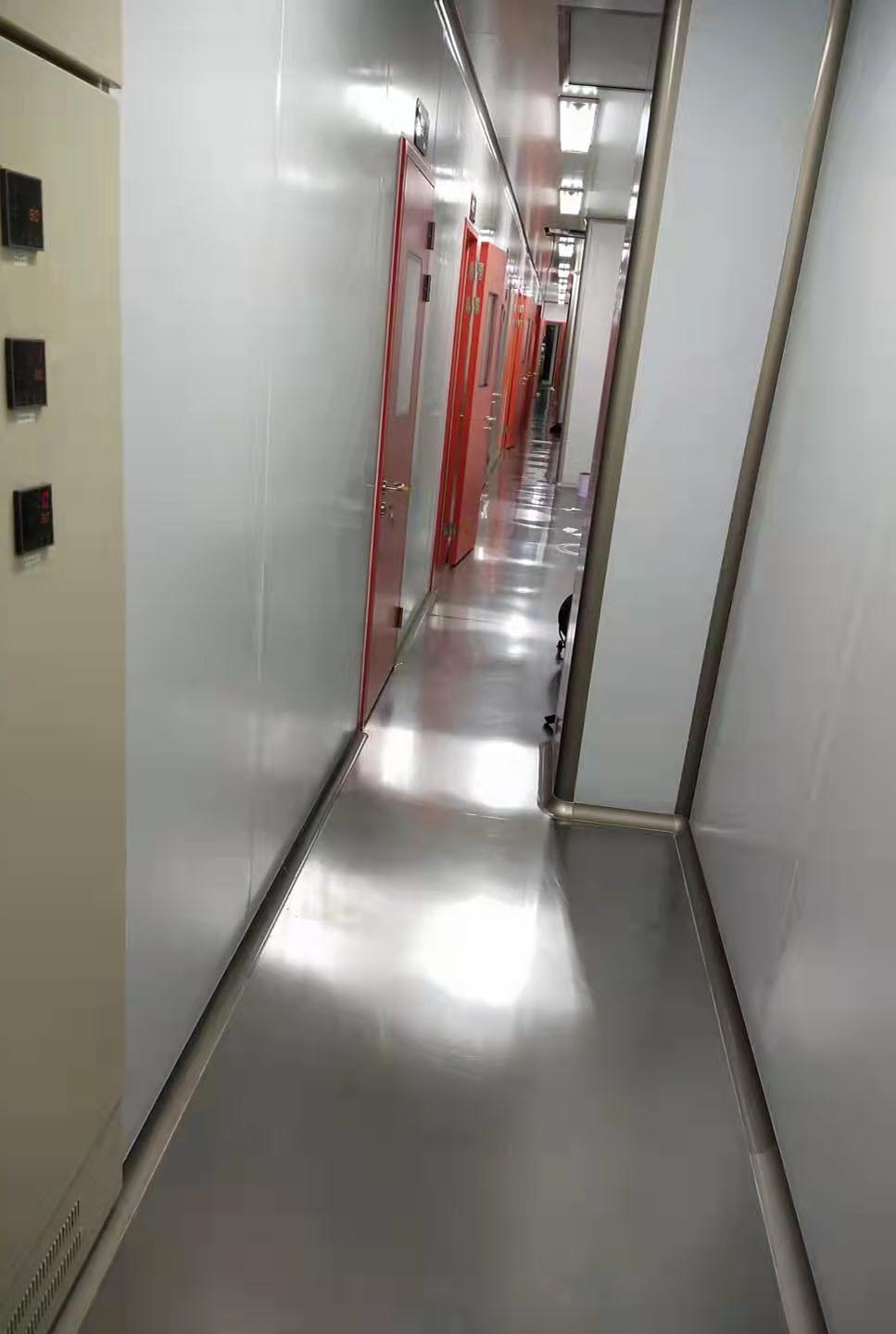 無塵自動<a href='http://m.yantaijinhui.com/' target='_blank' title='噴漆設備' style='color:#eb2828'><strong>噴漆設備</strong></a>.jpg